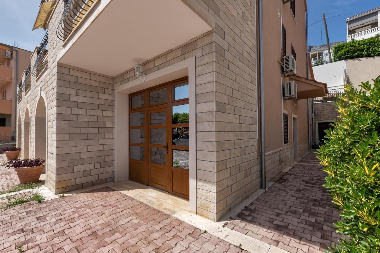Apartments And Rooms With Parking Space Duce, Omis - 10303 Ngoại thất bức ảnh