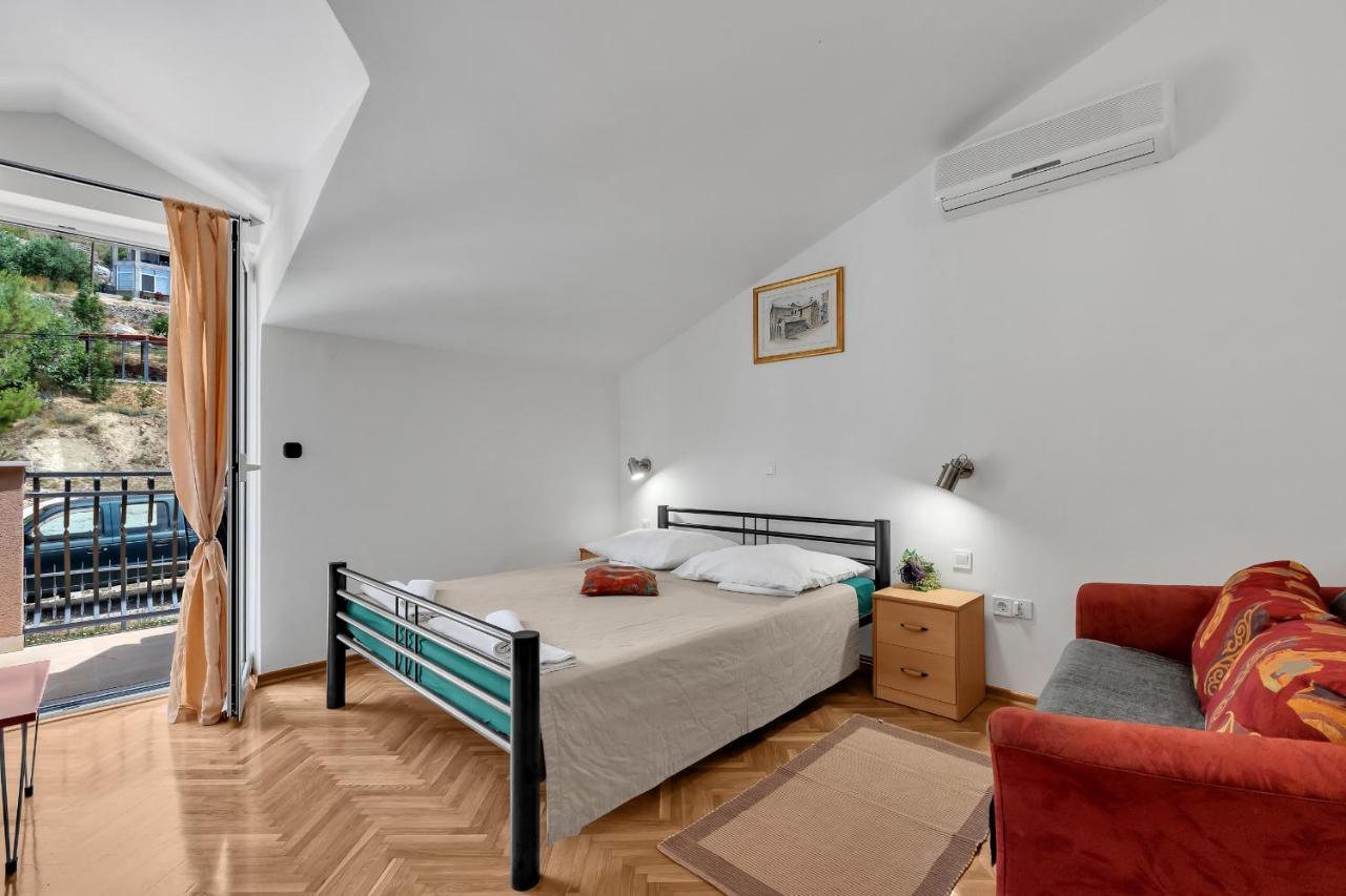 Apartments And Rooms With Parking Space Duce, Omis - 10303 Ngoại thất bức ảnh