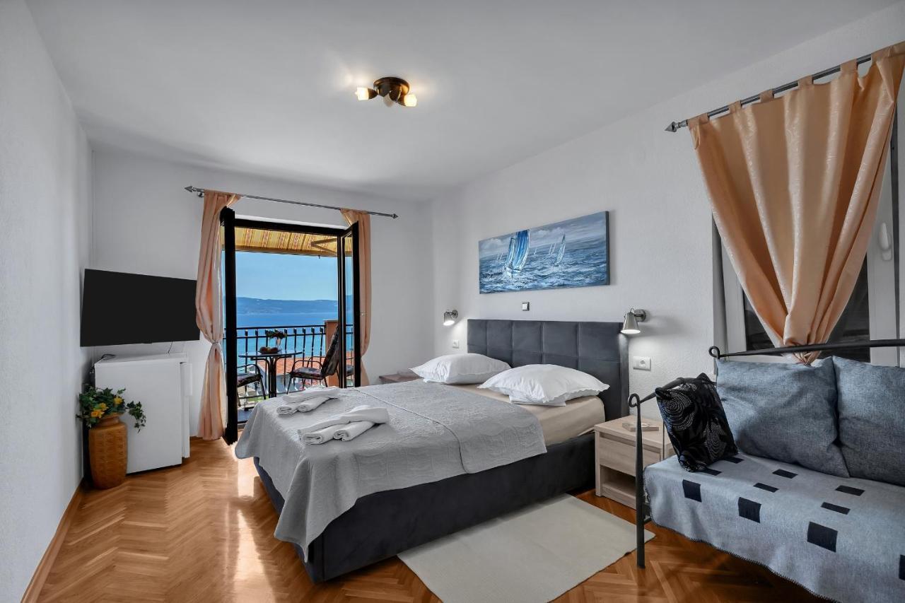Apartments And Rooms With Parking Space Duce, Omis - 10303 Ngoại thất bức ảnh