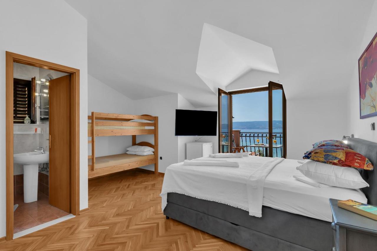 Apartments And Rooms With Parking Space Duce, Omis - 10303 Ngoại thất bức ảnh