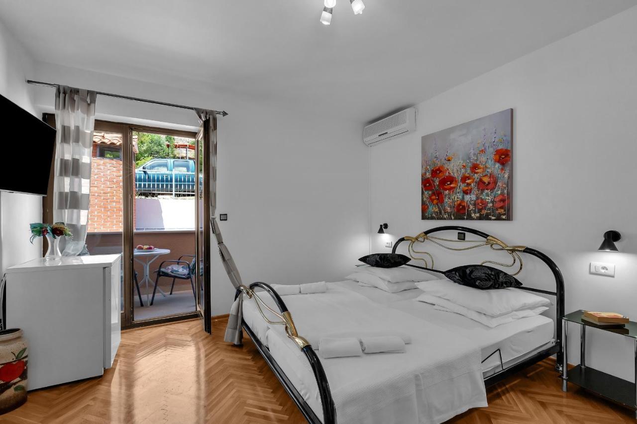 Apartments And Rooms With Parking Space Duce, Omis - 10303 Ngoại thất bức ảnh