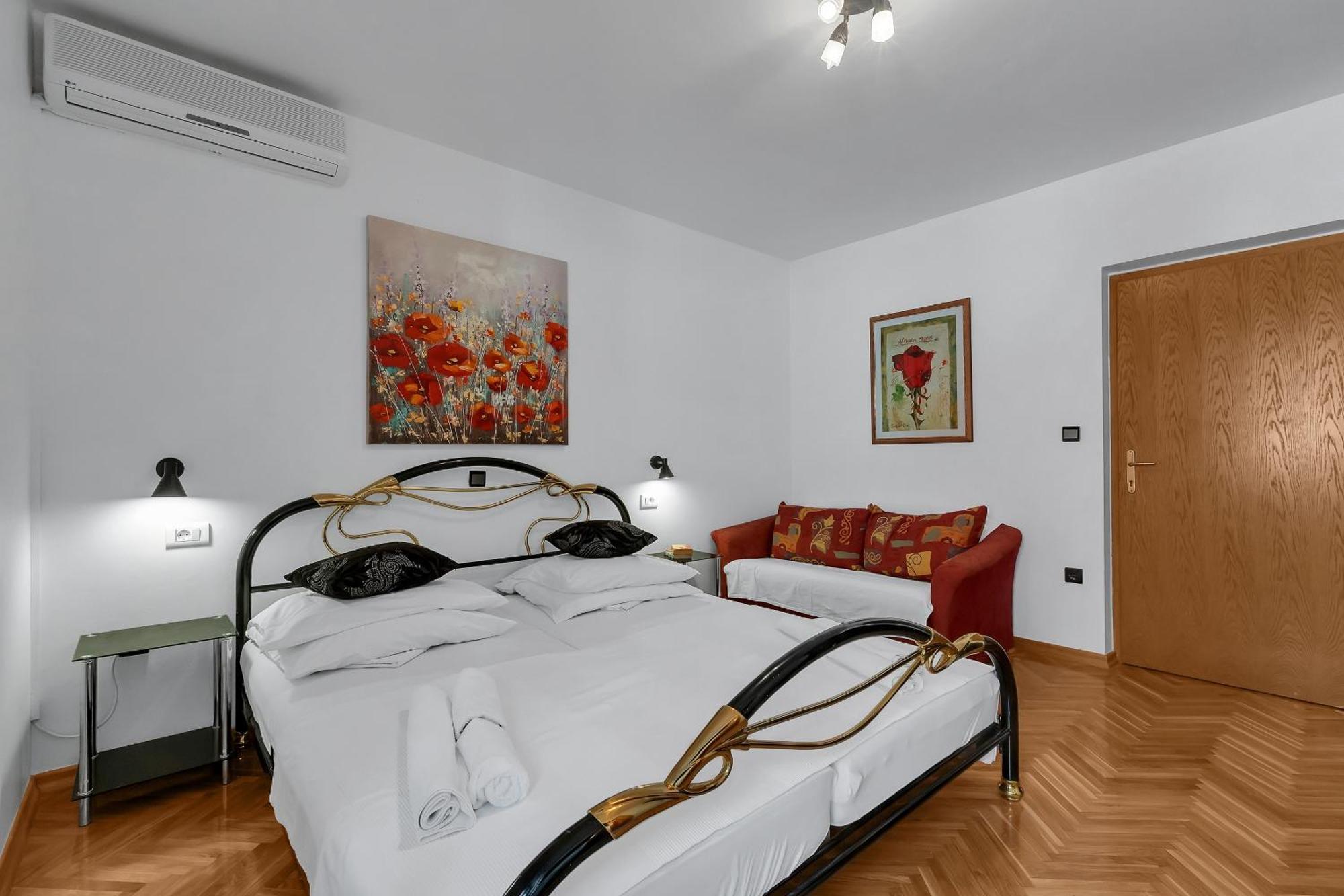 Apartments And Rooms With Parking Space Duce, Omis - 10303 Phòng bức ảnh