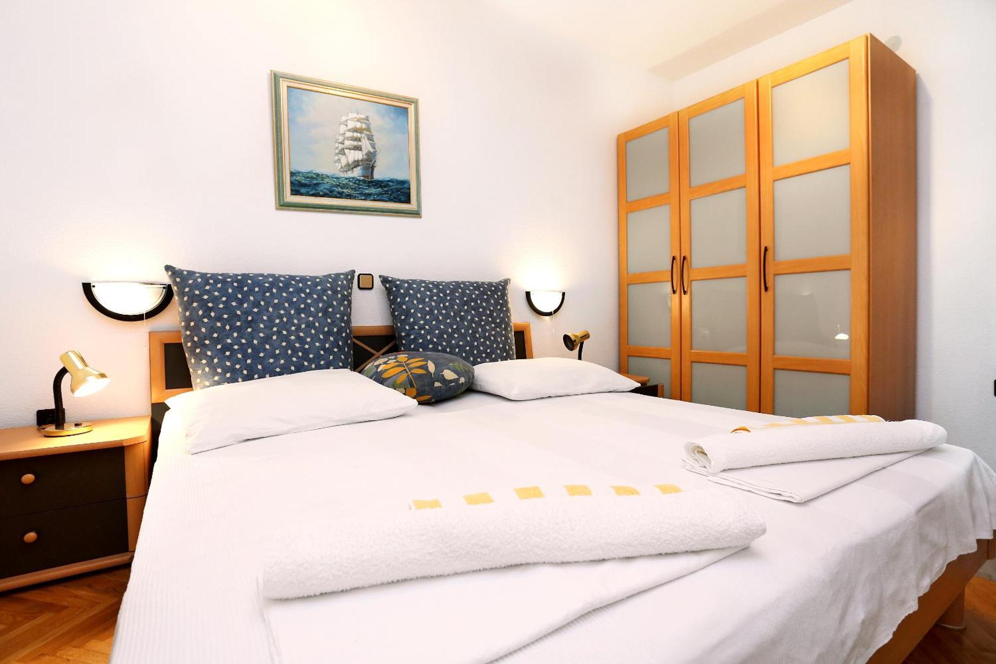 Apartments And Rooms With Parking Space Duce, Omis - 10303 Phòng bức ảnh
